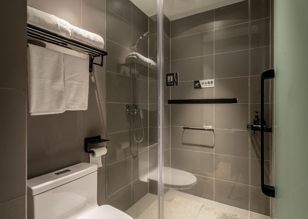 电竞特惠房-（2台电脑）