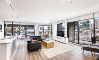 Docklands Private Collection - NEWQUAY - Housity