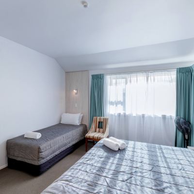 漂流木標準雙床房 海濱飯店優惠