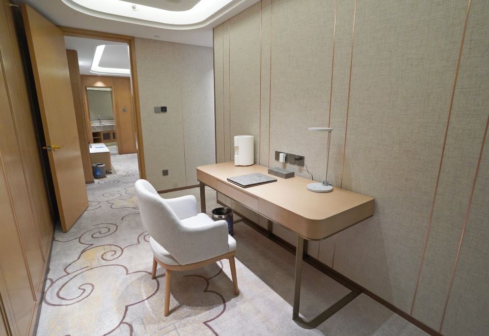 Harbin Victories HotelBusiness Deluxe Suite