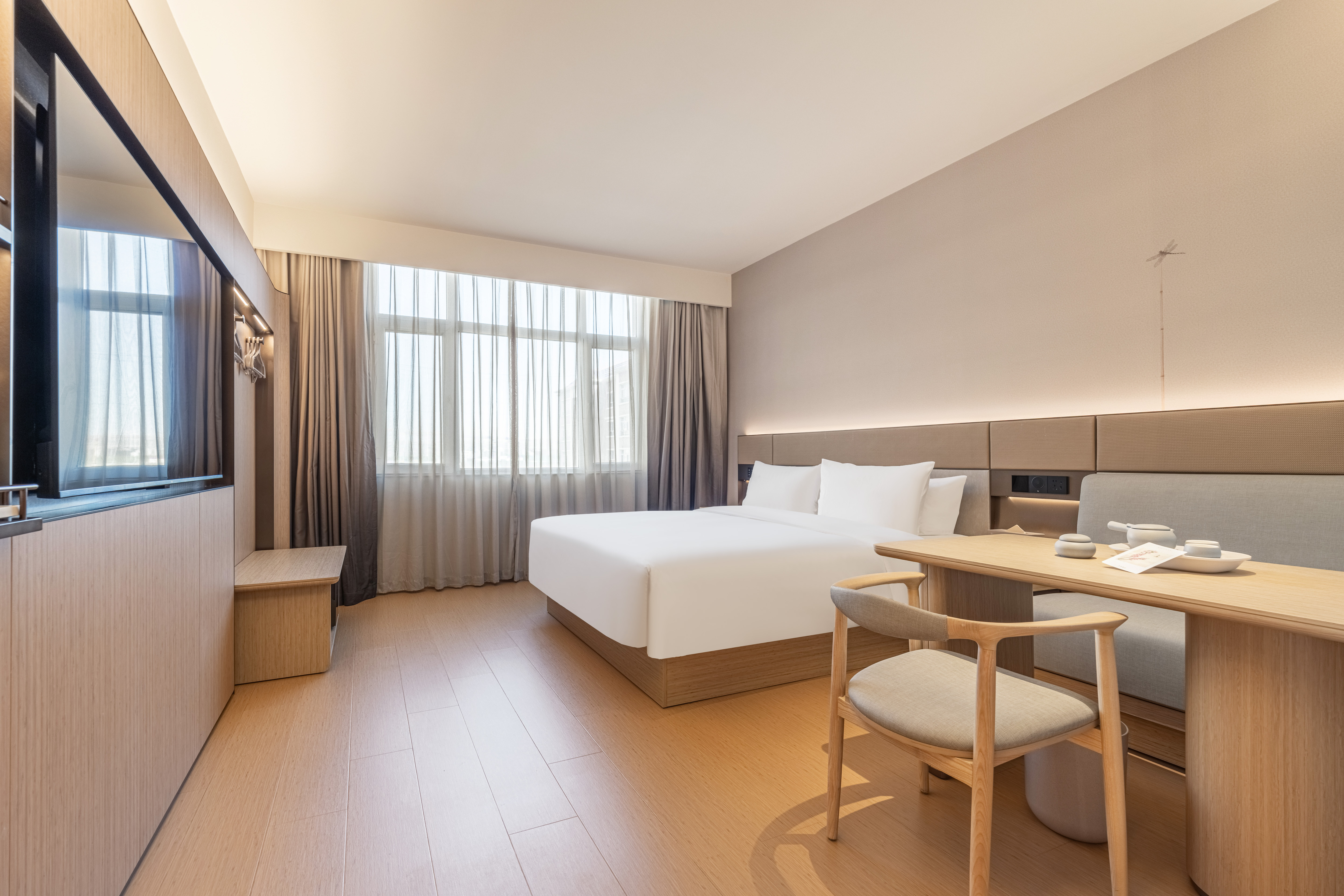 高级大床房（智能客控.加湿器）