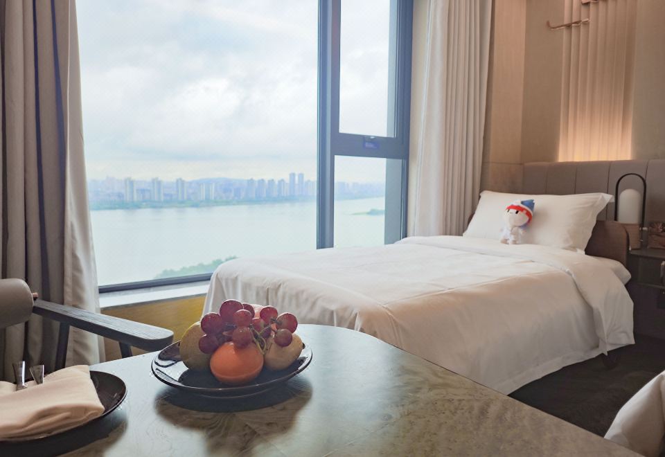 家庭豪華江景房