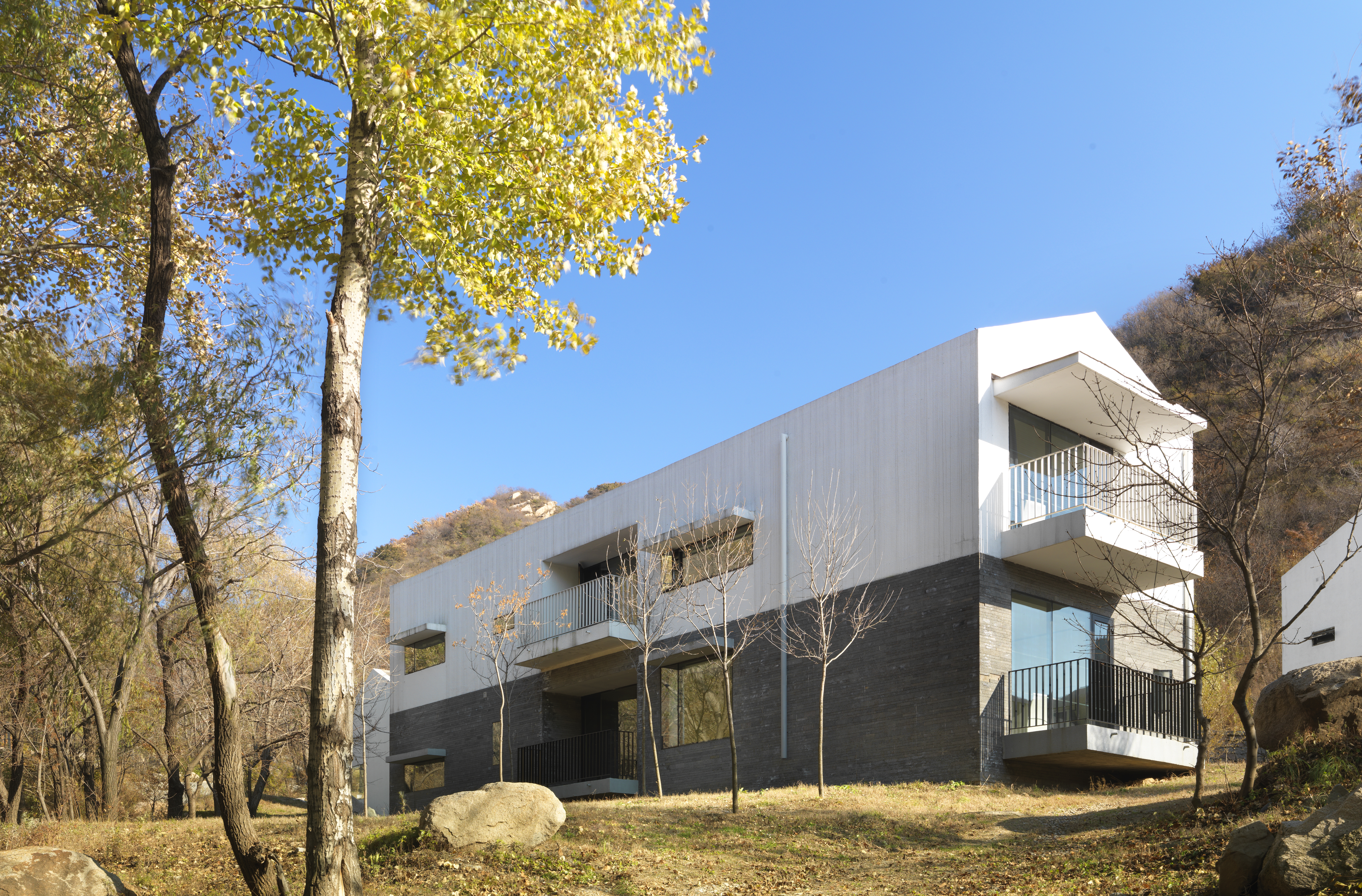 露臺山景雙床房