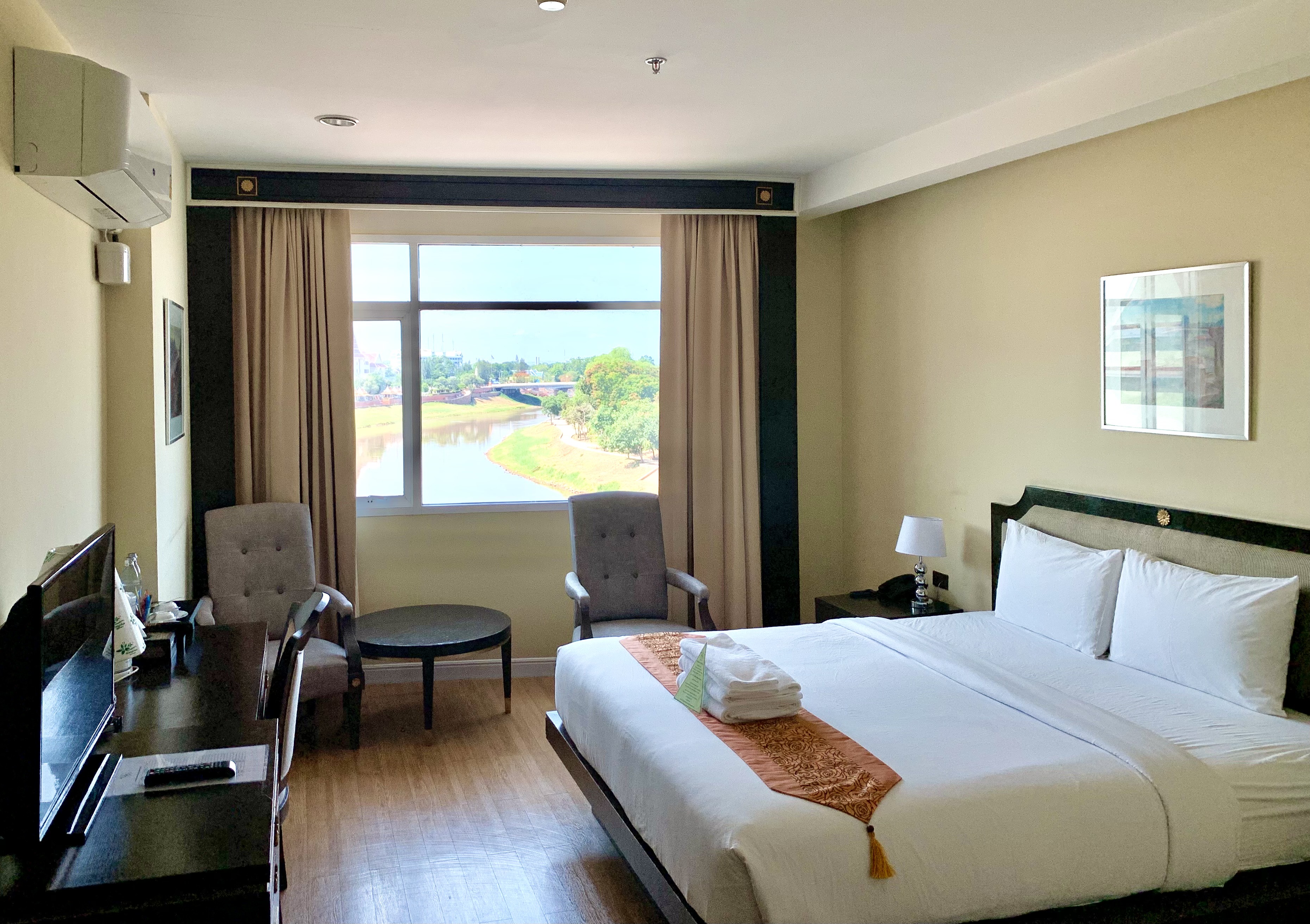 豪华房（加大双人床）