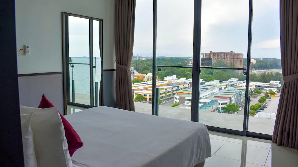 Deluxe Family 6pax Seaview Suite