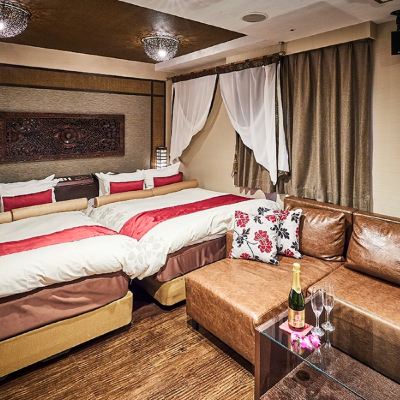 ロイヤルスイート ツインルーム 喫煙 ホテルバリアンリゾートなんば道頓堀店 クーポン