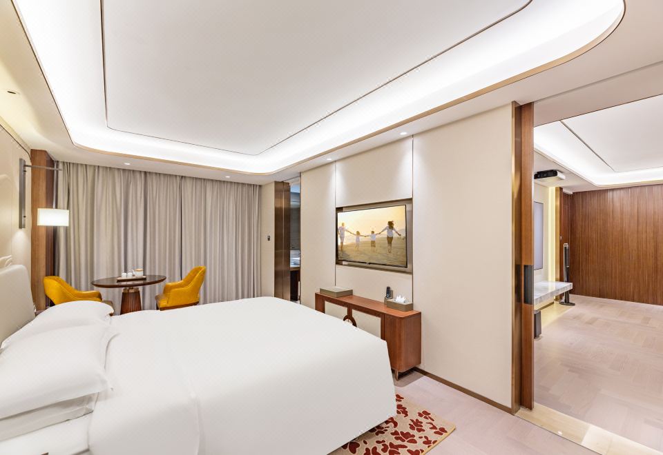 巨幕影音套房【院线电影+JBL音响+100英寸巨幕】