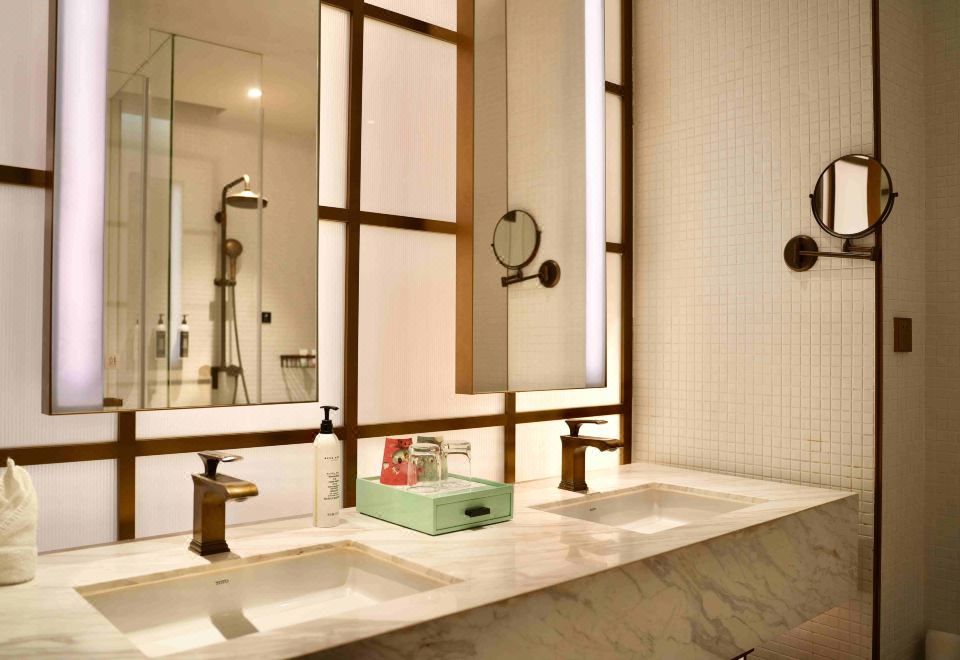 Hangzhou SENBO Nature Park and ResortDeluxe Suite