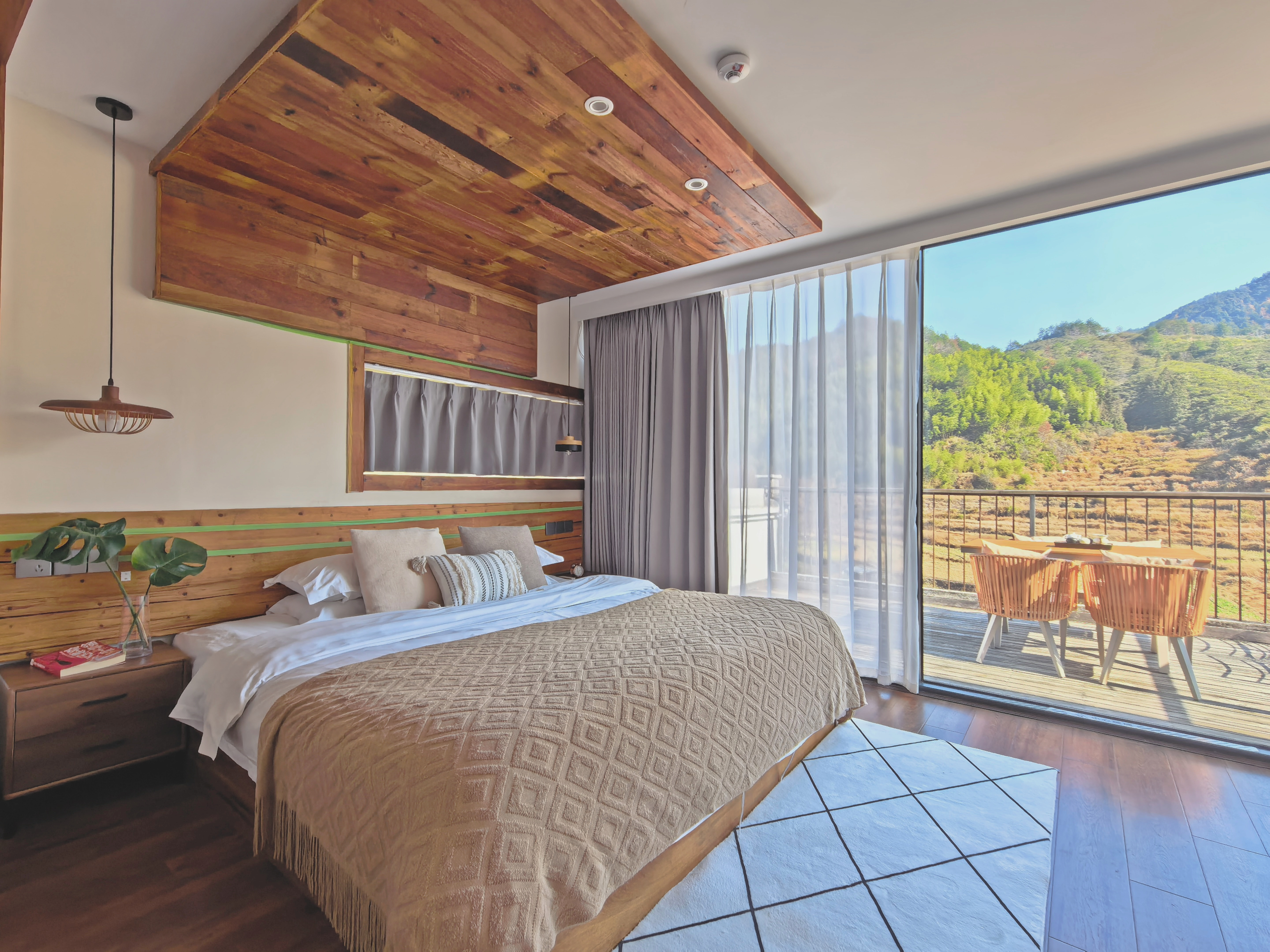 【二栋】见山是山·独享露台大床房｜赏山林梯田