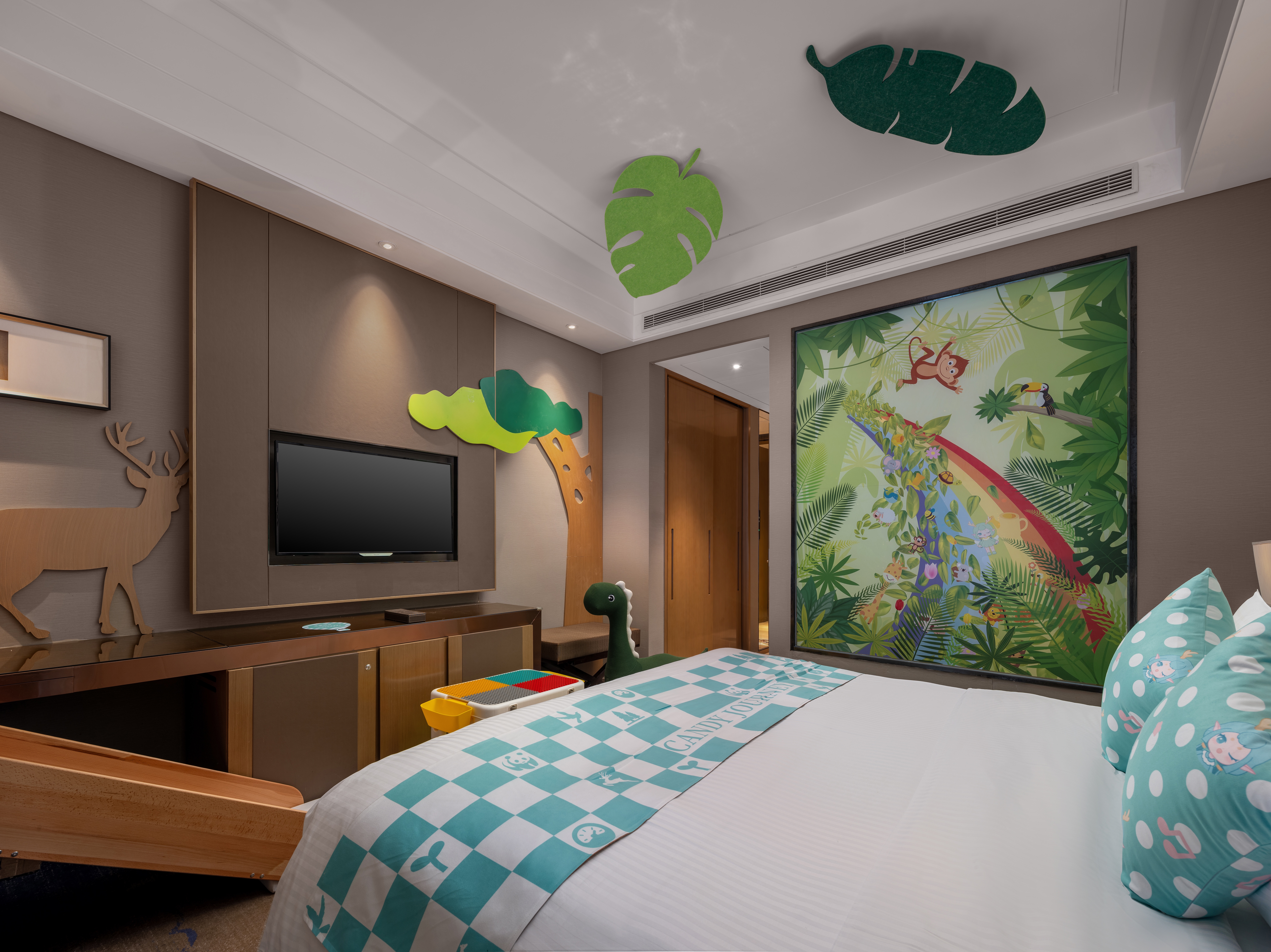 梦游XIAN境上下铺滑梯房