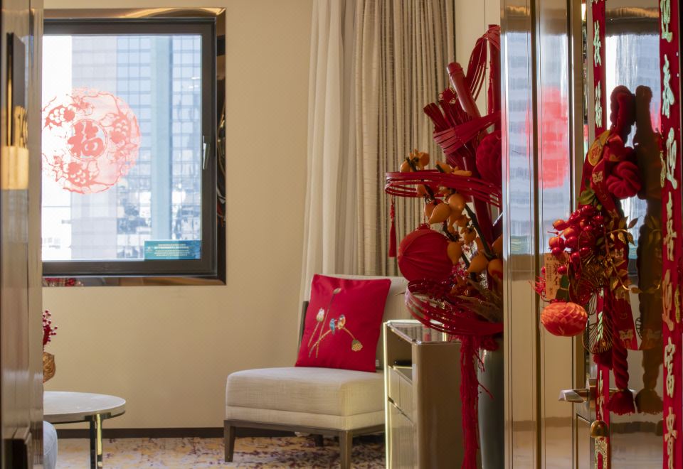 福居亮馬沙龍套房