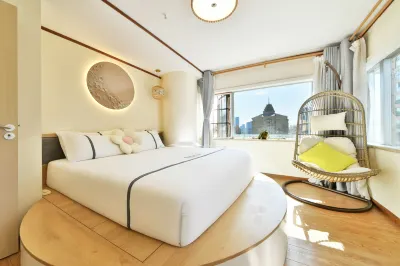 Moonlit Autumn Town Homestay Hotels in Nanping Pedestrian Street