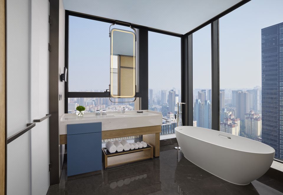 270°大落地窗城市景观|全景双床房