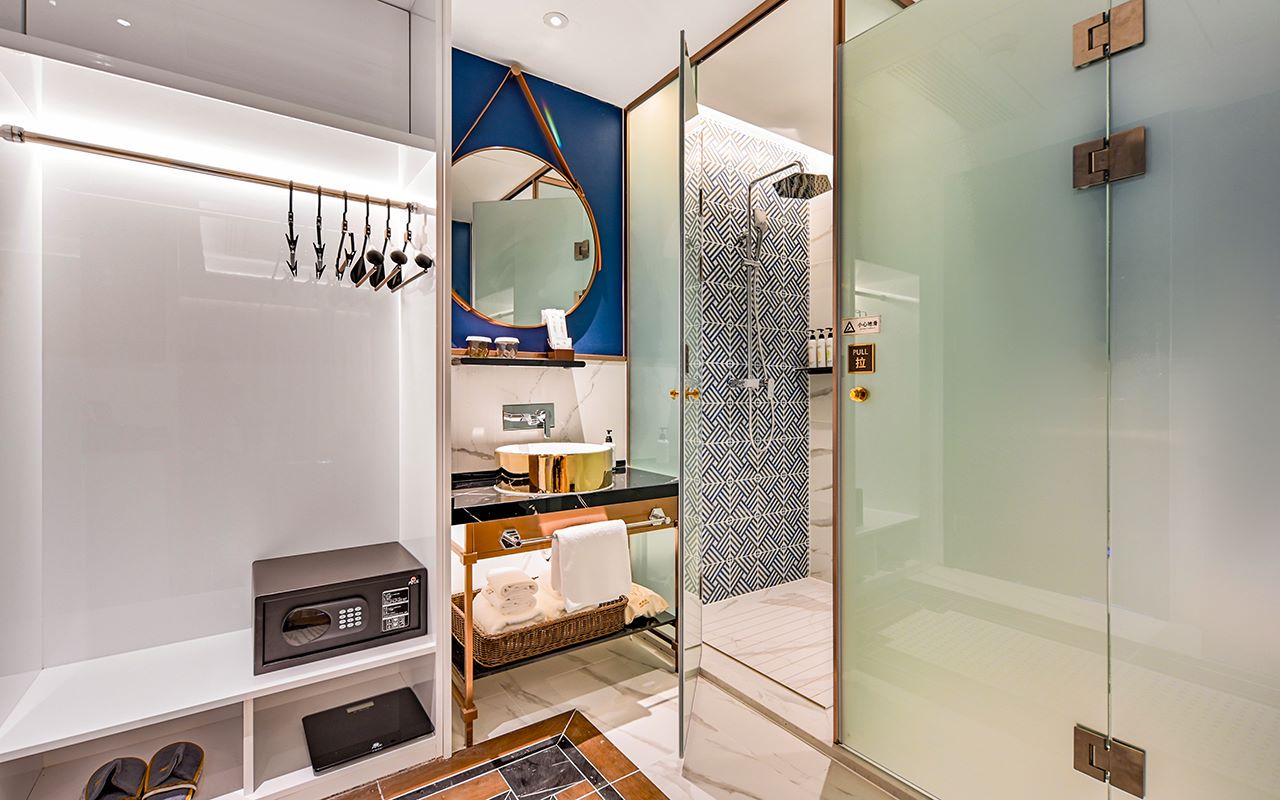 温馨家庭房（智能客控+小冰箱+密码箱）