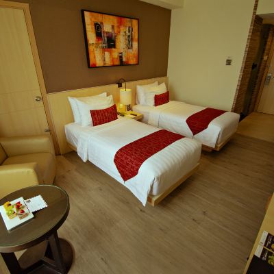 Superior Twin Room (Smoking) Grand Zuri BSD City Tangerang Promo Code