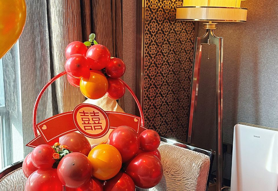 Wanda Vista HarbinDeluxe Wedding Room