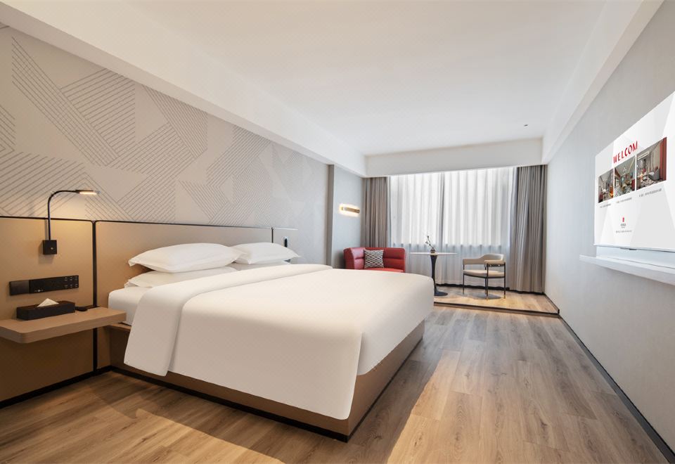 智能豪華大床房〔智能客控+智能投屏+零壓床墊〕