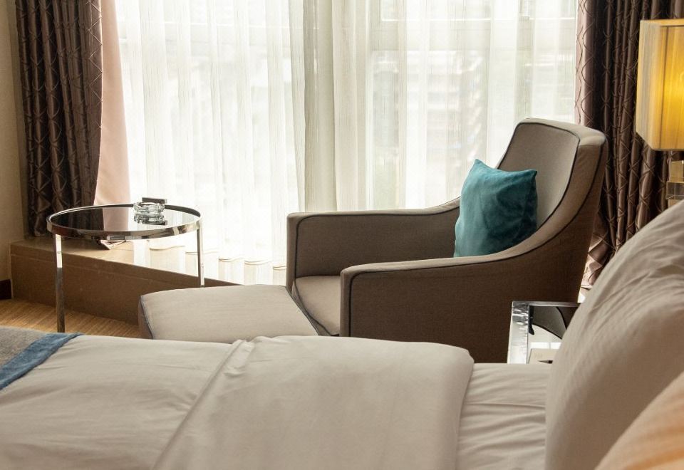 Rising Butterfly Hotel, Chengdu TaiKoo LiExecutive Queen Room