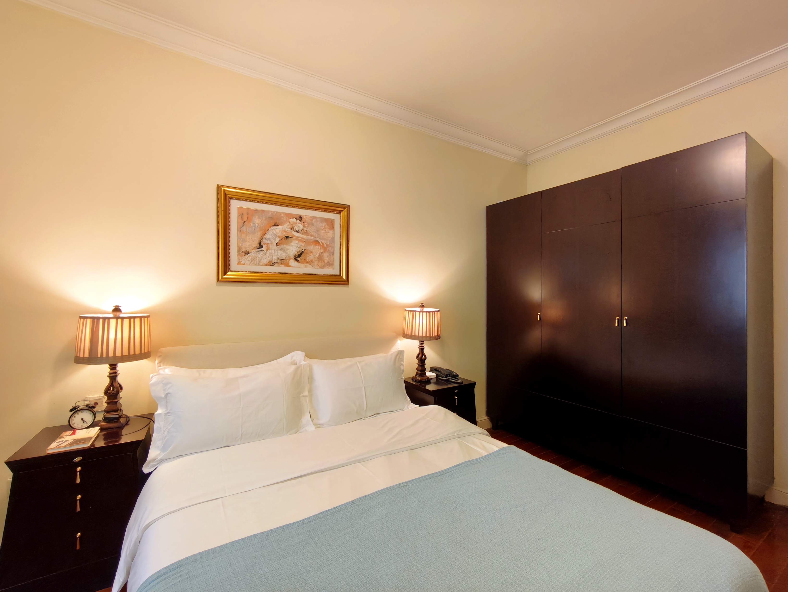 和睦家庭双床套房 |投屏电视 | 燃气灶厨房|滚筒洗衣机