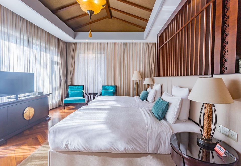 三臥三衞大單泡池6人別墅