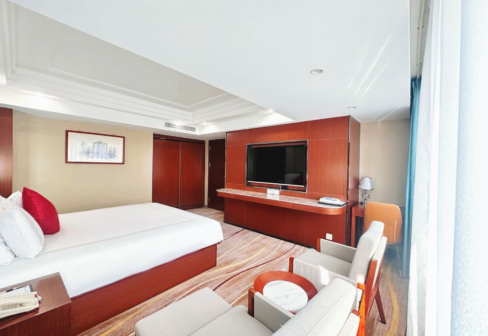 商务套房（阳光城景+商务会客客厅）