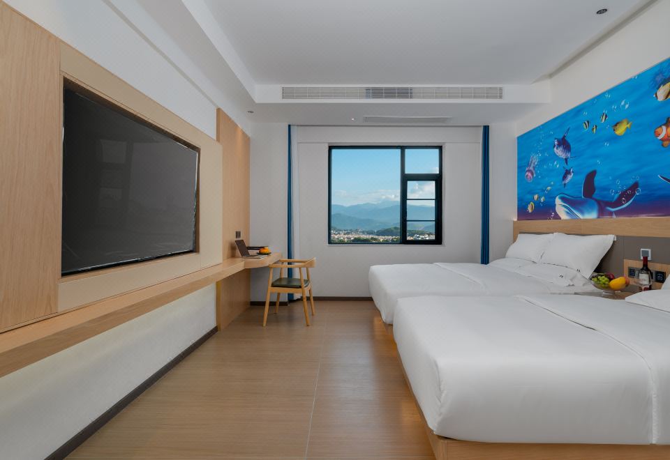 Memory Family Friendly Smart Room (Bathtub, Tv)