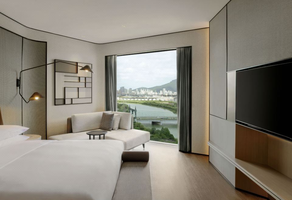 Sheraton Taizhou HotelExecutive Deluxe Suite