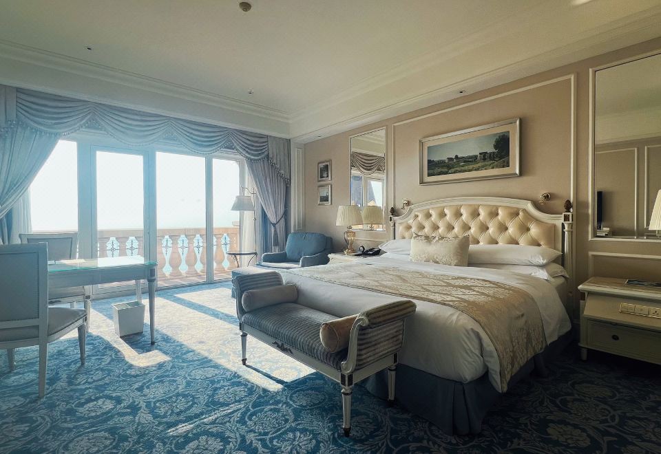 the Castle Hotel, A Luxury Collection HotelGrand ocean king with balcony