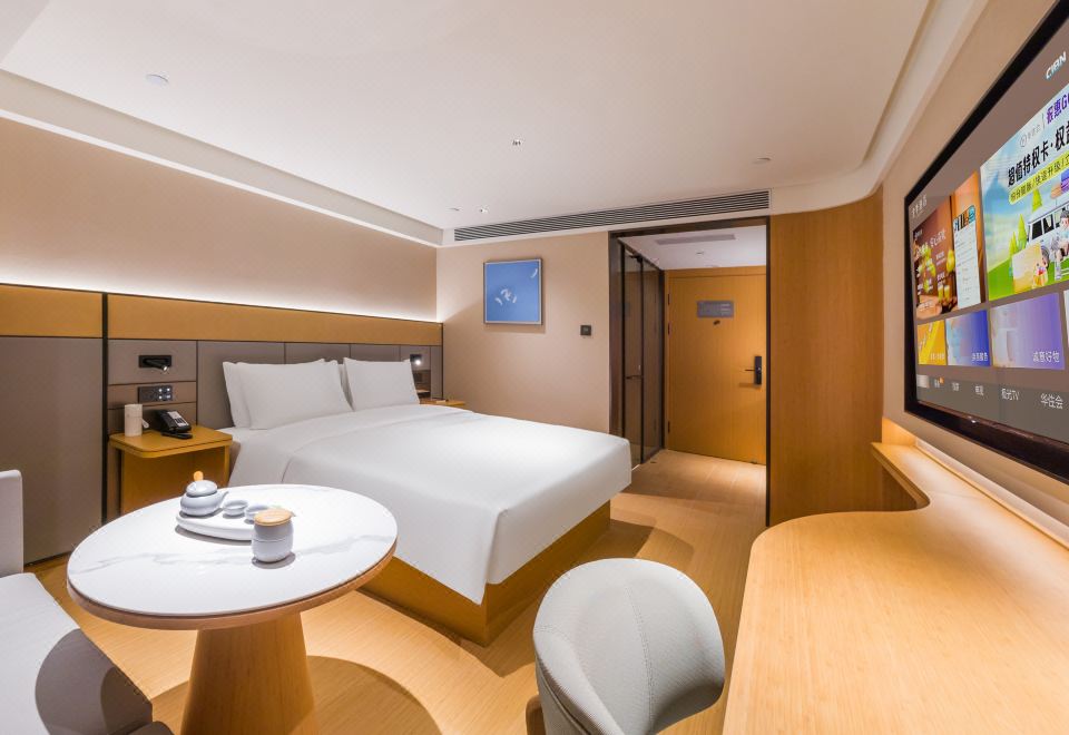 Queen Room
