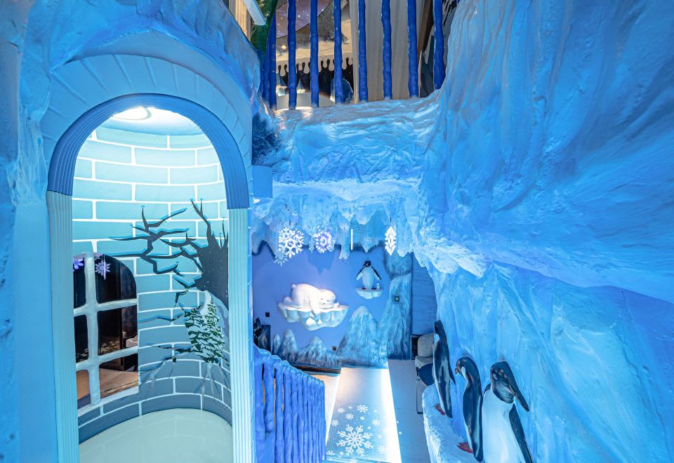 Zhaolin Grand Hotel BeijingIce And Snow Fantasy Duplex Suite