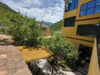 Tanchang Qinglan Chinese Inn (Guan'e Valley South Tourist Reception Center)