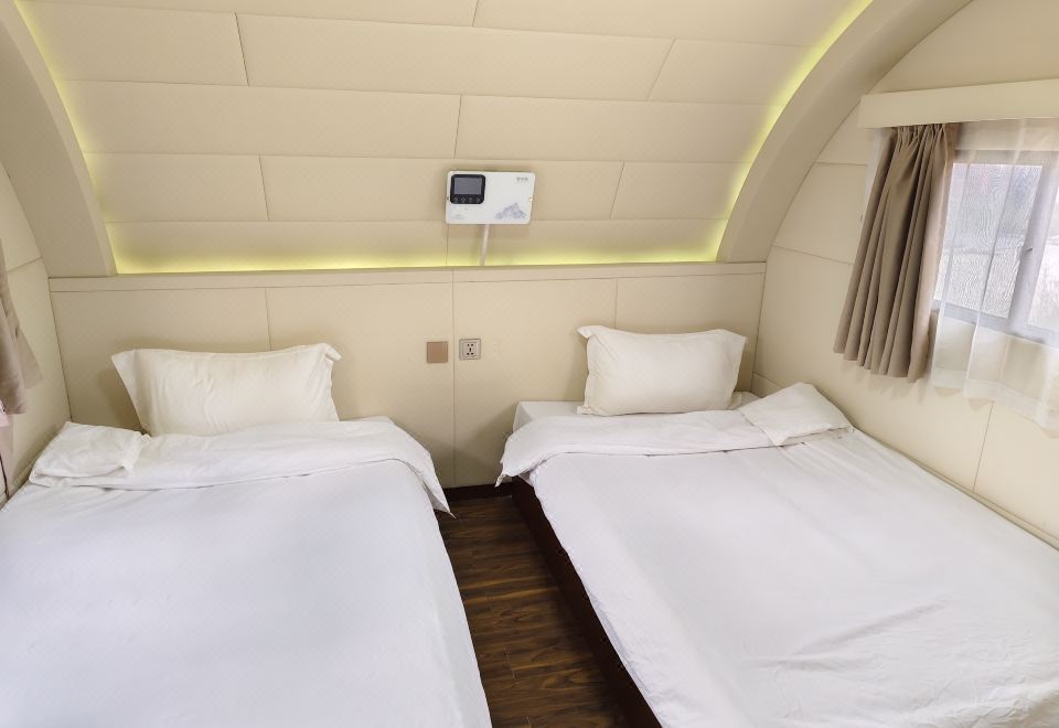 Pingcuo kangsang Everest base camp oxygen rich HotelOxygen Diffusion, Camping Star Gazing Twin Bed Rv (Scenic View Terrace + Sunshade)