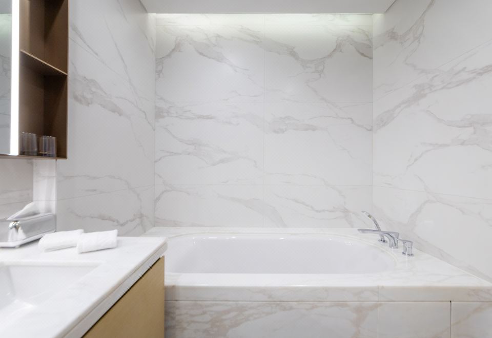 瘋狂的孩子家庭套房丨浴缸丨洗烘一體機丨冰箱