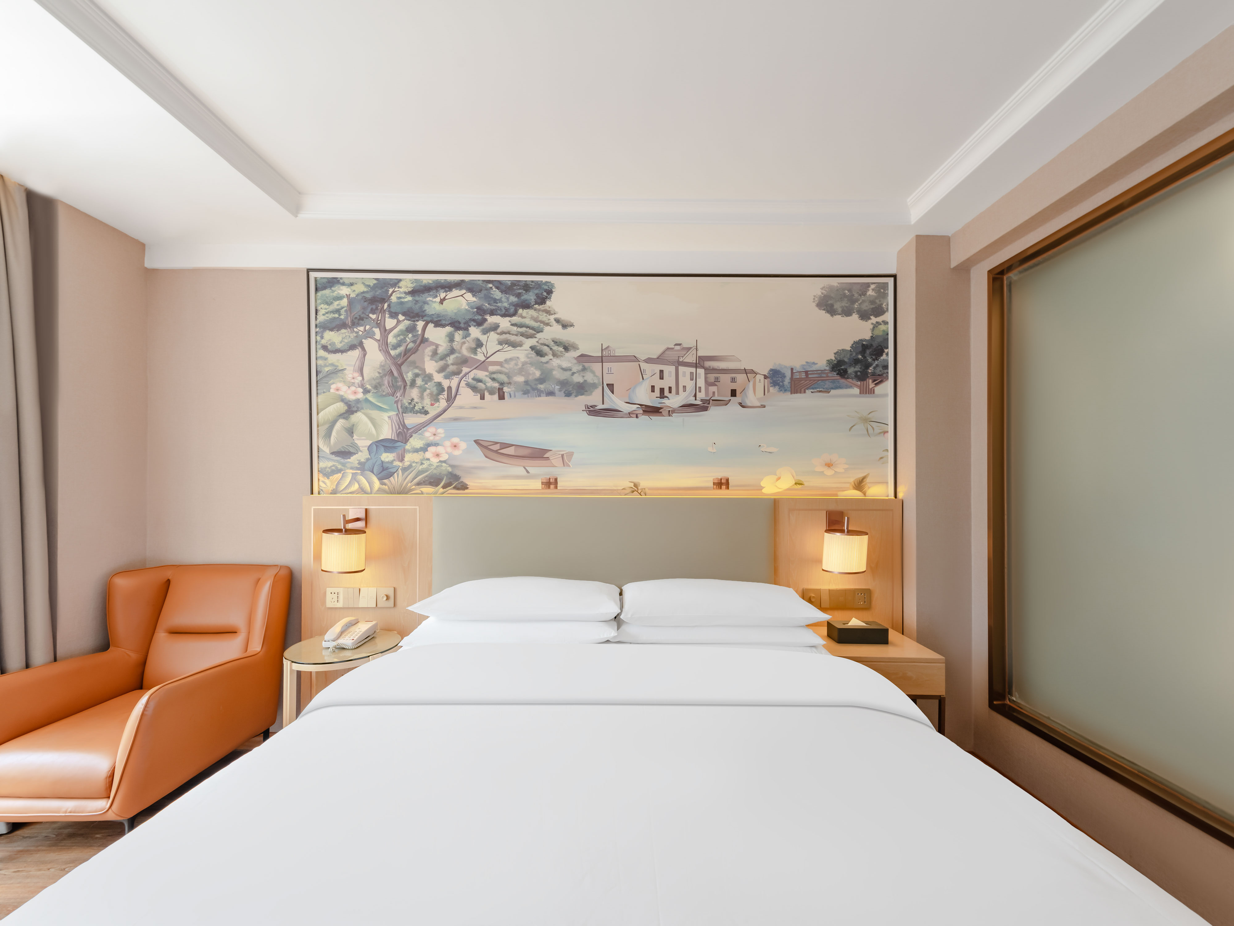 高级大床房｜中央空调｜美颜化粧镜｜深睡记忆枕