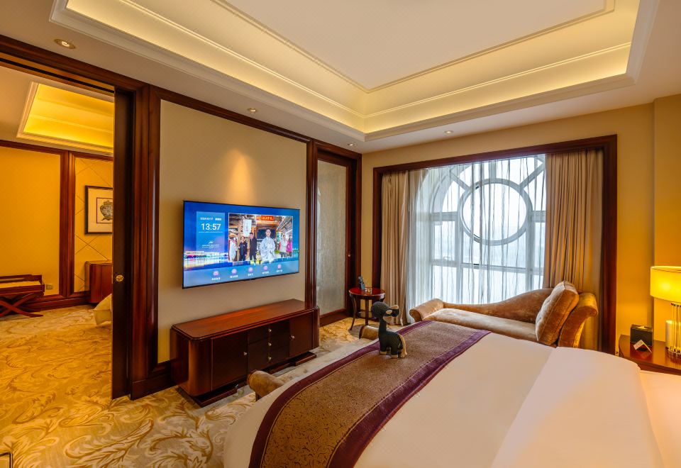 豪华湖景家庭套房