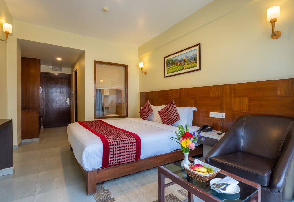 豪华特大床卧室，带阳台