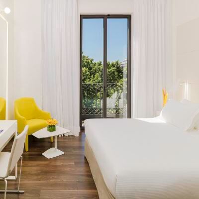 Essential Double Room H10 Urquinaona Plaza Hotel Promo Code