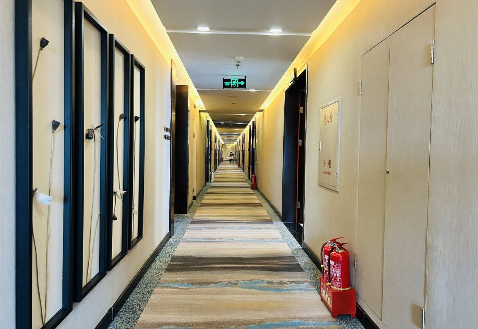 花園商務大床房（冰箱+詩意空間+多款枕頭）