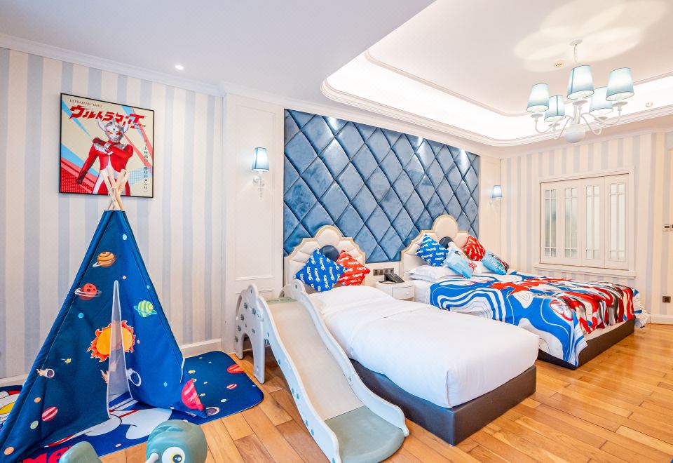 奧特曼親子主題温泉房丨獨立泡池