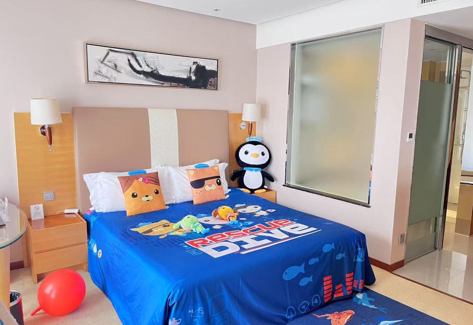 海底小縱隊主題親子房