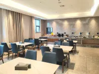 Yizhe Hotel (Ningming)
