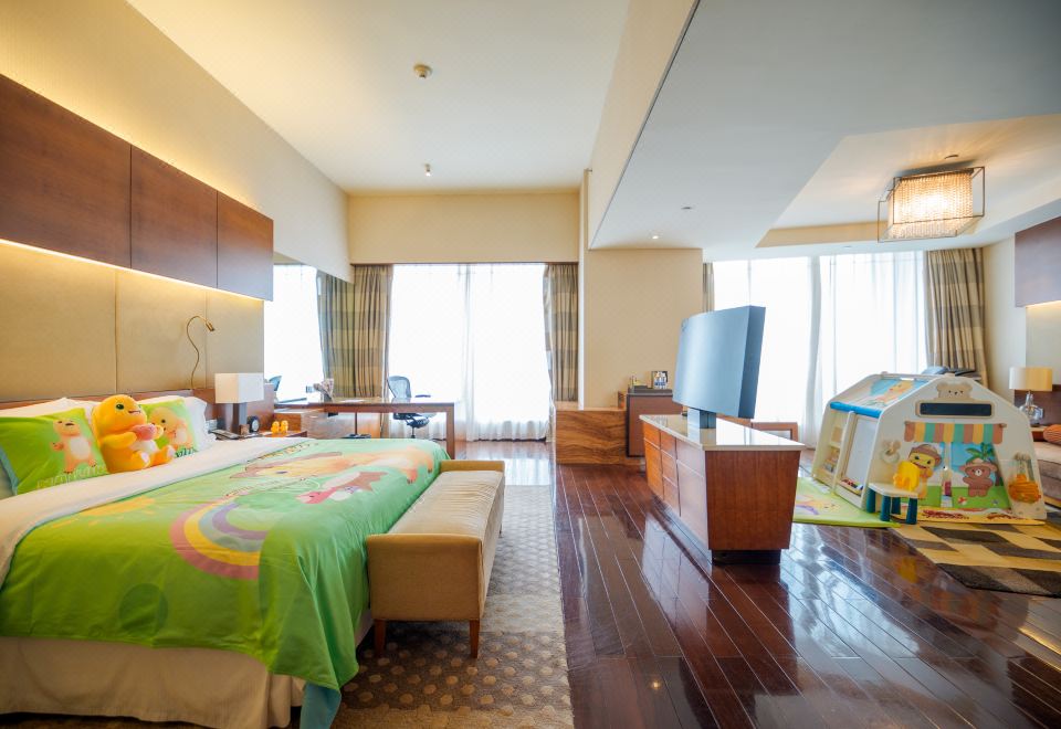 奶龙主题大床房