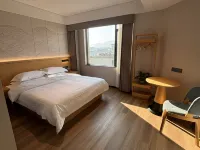 Changrong Grand Hotel Hotels in Xiajiang County