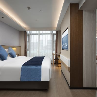 豪華套房（絕美日落景觀+全屋智能語控+冰箱） 雅斯特國際飯店（寶安國際會展中心店）優惠