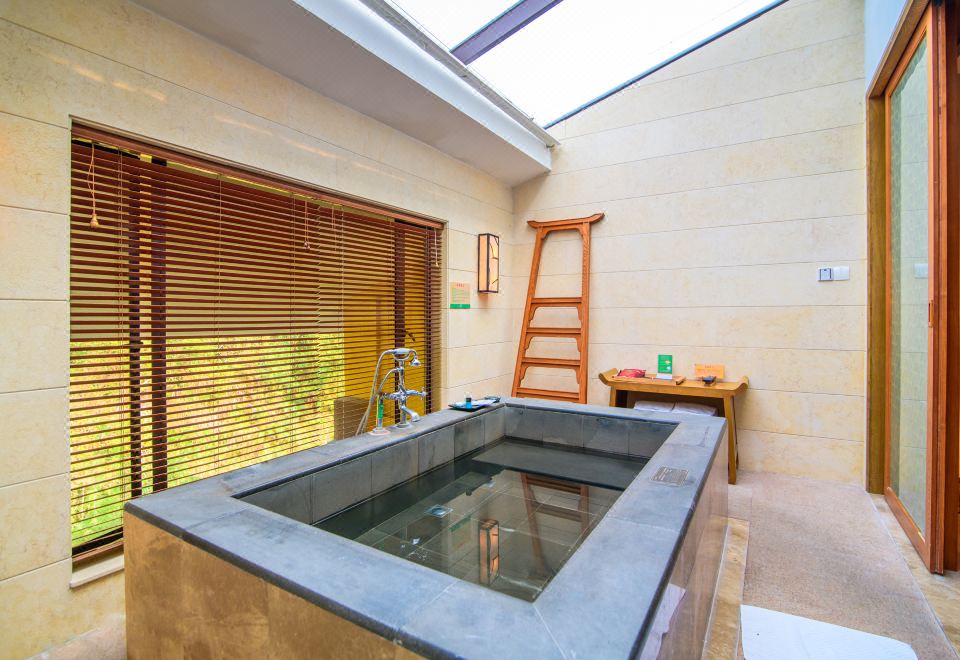 赏月套房-高层天窗-私汤泡池-超大客厅