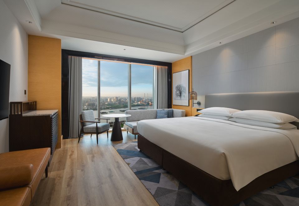 高级江景大床房