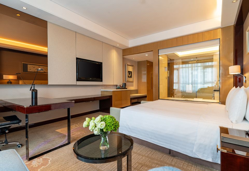 行政楼层豪华大床房-（杜拉维特衞浴+超大豪华浴缸）