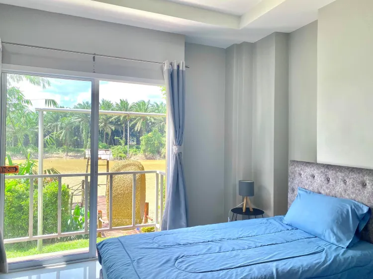 ห้องเตียงใหญ่(ริมน้ำ)