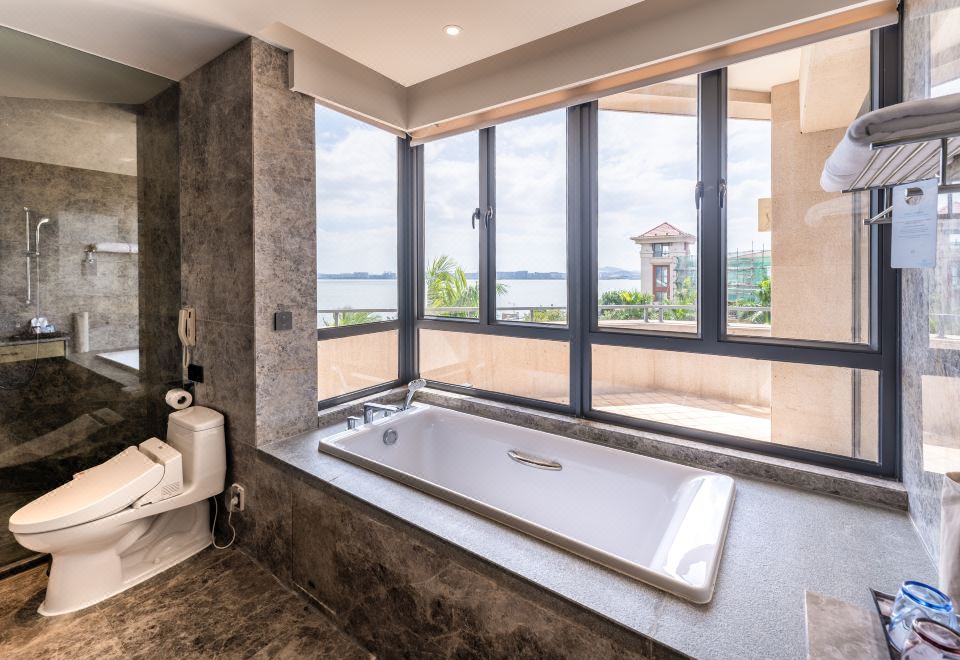 集韵?海上日出露台套房