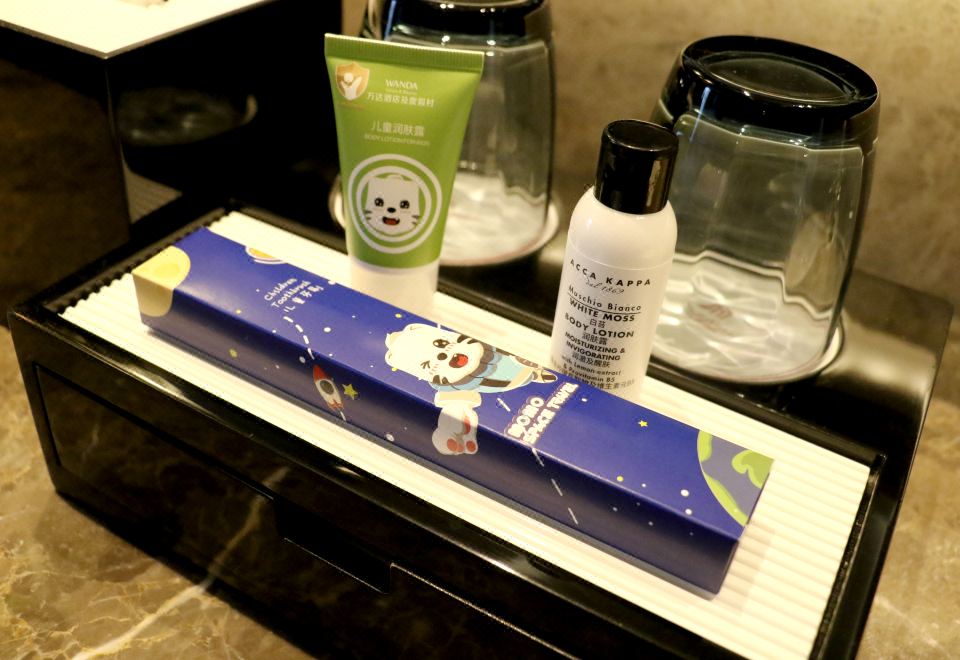 Wanda Vista UrumqiComfy Family Friendly Room (King Bed)